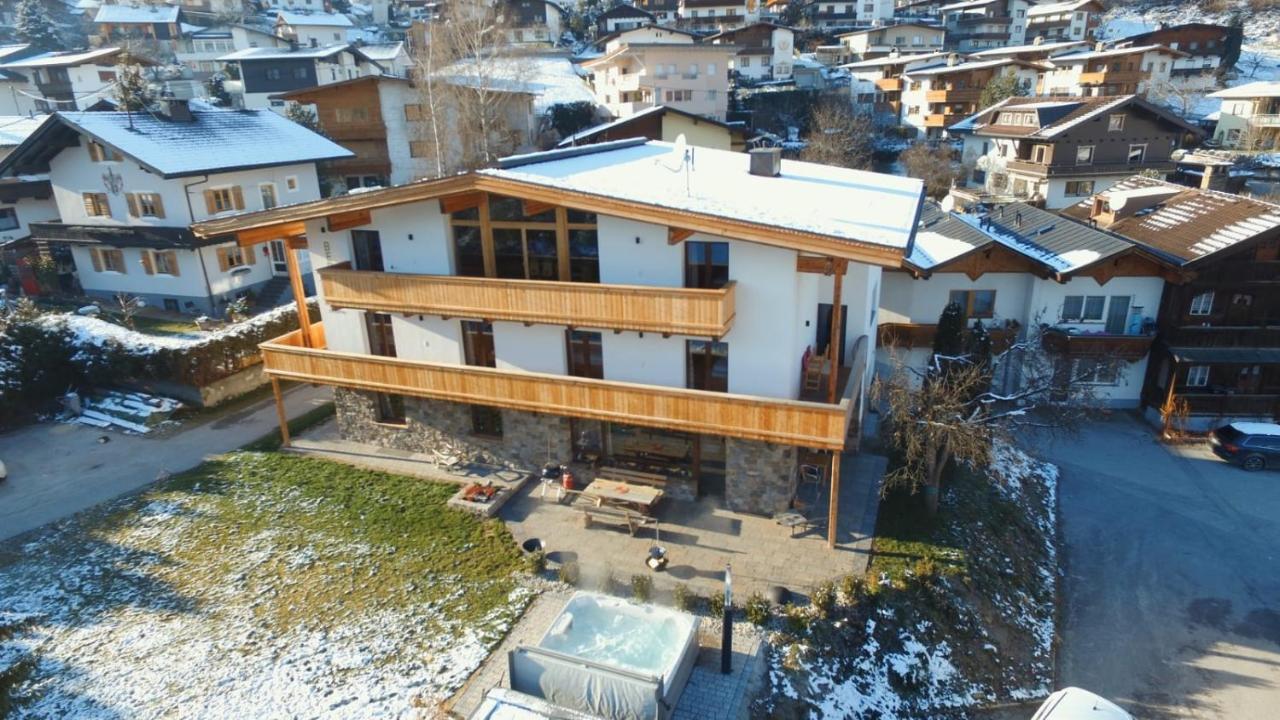 フューゲンBerghof Zillertalアパートメント エクステリア 写真